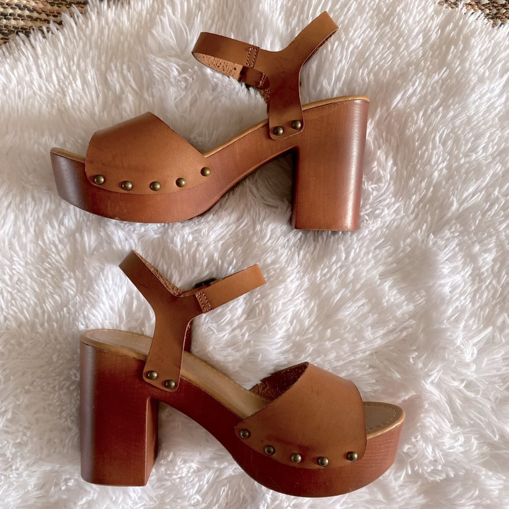 Madden Girl Chunky Platform Wooden Sandals